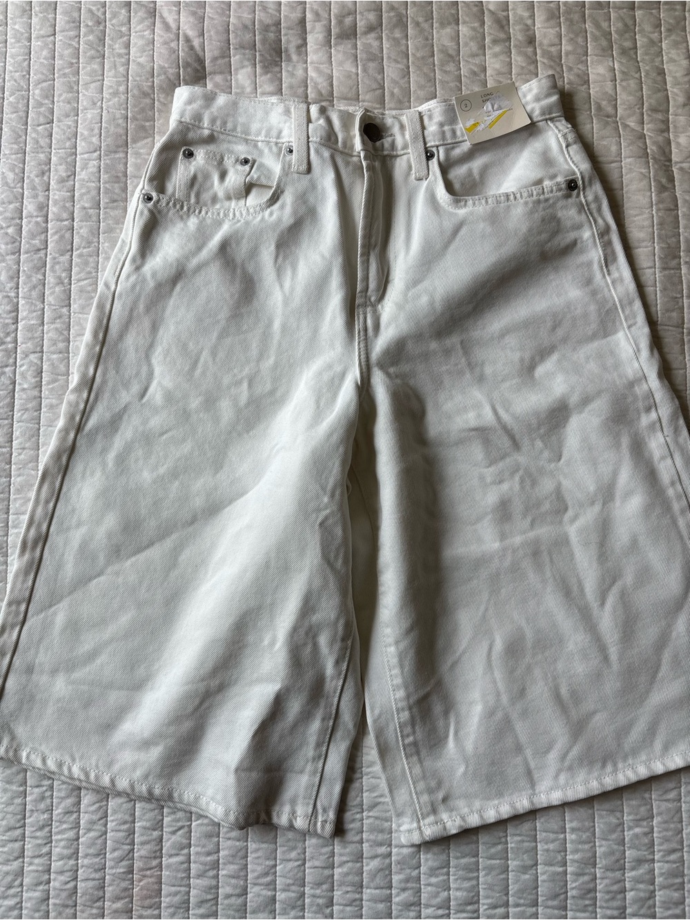 Universal Thread White Men's Jean Shorts - Wide Leg Denim